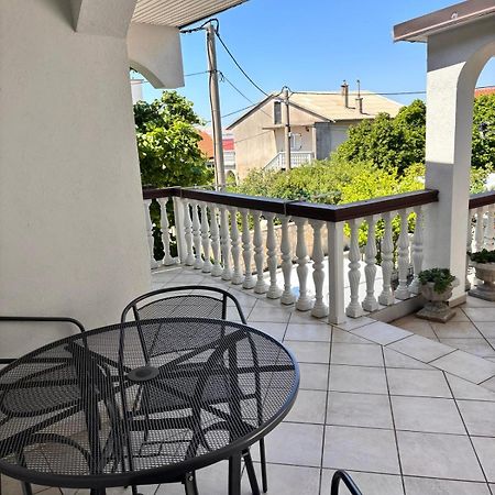 Ruza I Natalija Apartment Карлобаг Екстериор снимка