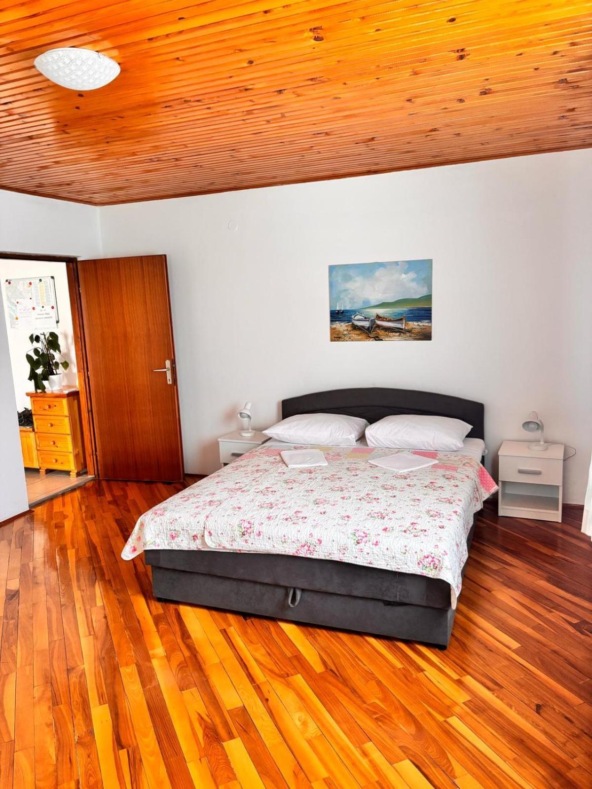 Ruza I Natalija Apartment Карлобаг Екстериор снимка